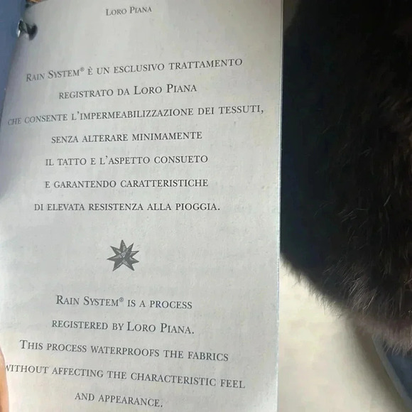 Brooks Brothers Storm System Loro
Piana wool vest with rabbit fur collar size 6 - Picture 8 of 11